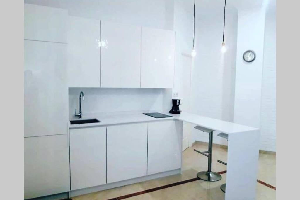 Coqueto Apartamento En El Arenal, Centro セビリア エクステリア 写真
